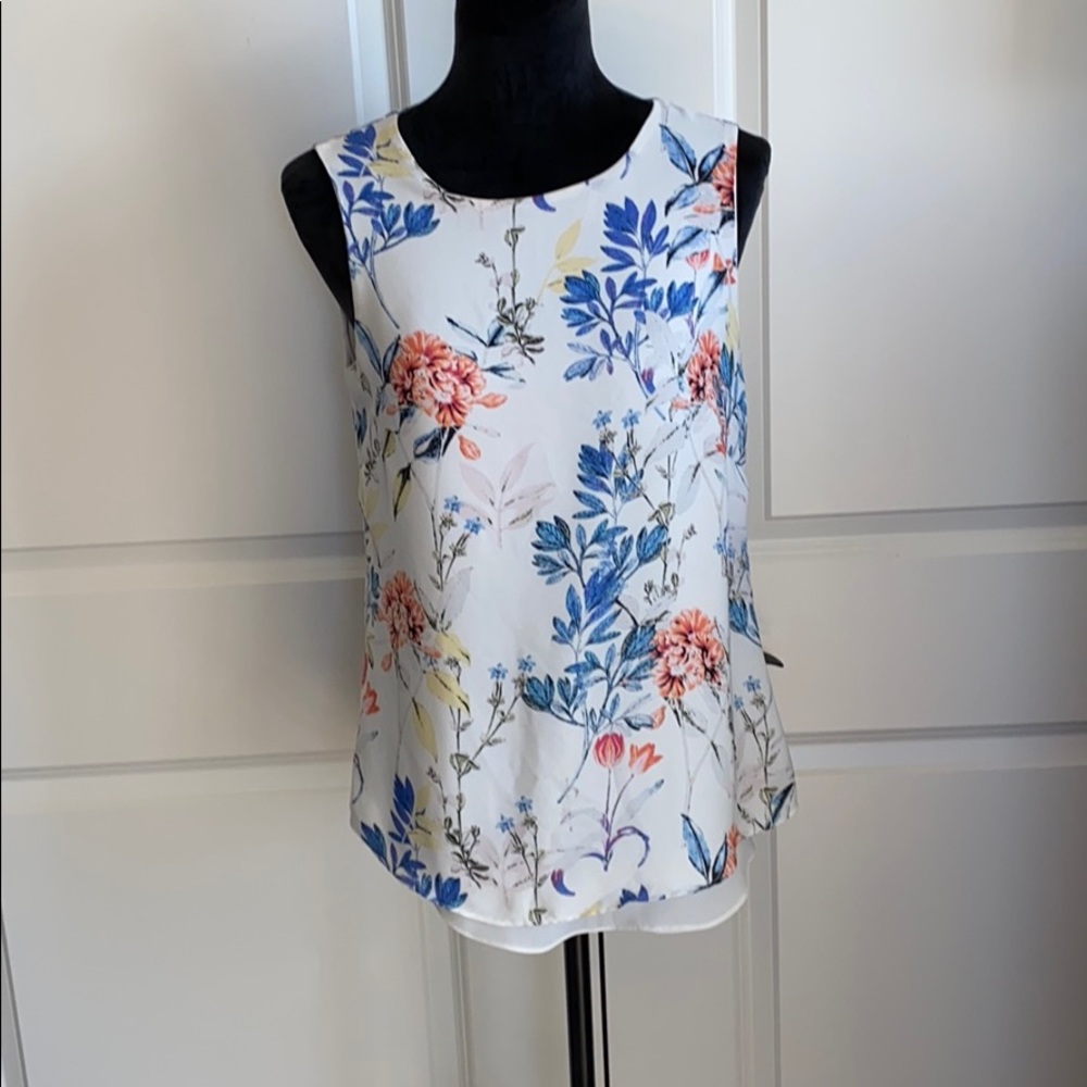 Sleeveless floral top